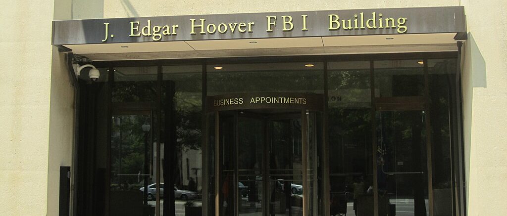 Minnesota Fraud Suspect Jumps From Fourth-Story Balcony To Escape Feds