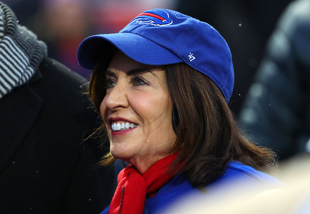 Kathy Hochul Tries to Fire Up Bills Fans — It Gets Awkward