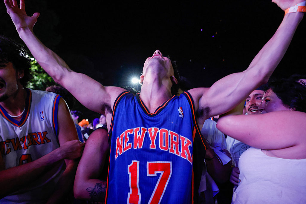Trump Congratulates Knicks on NBA Championship 