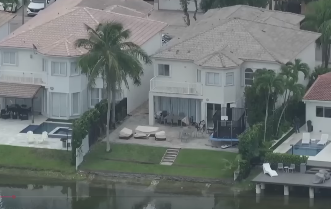 Florida Realtor, Ex-Husband, and 2 Daughters Found Dead in Suspected Murder-Suicide
